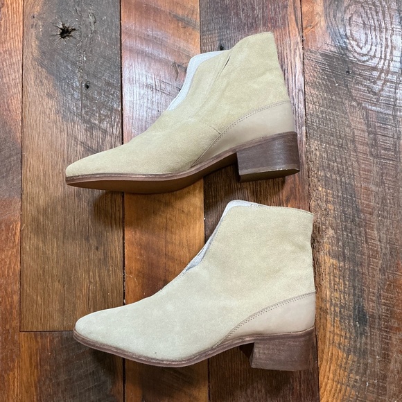Coconuts by Matisse Beige Suede Leather Ankle Boots Women’s Size 8 - Picture 3 of 7